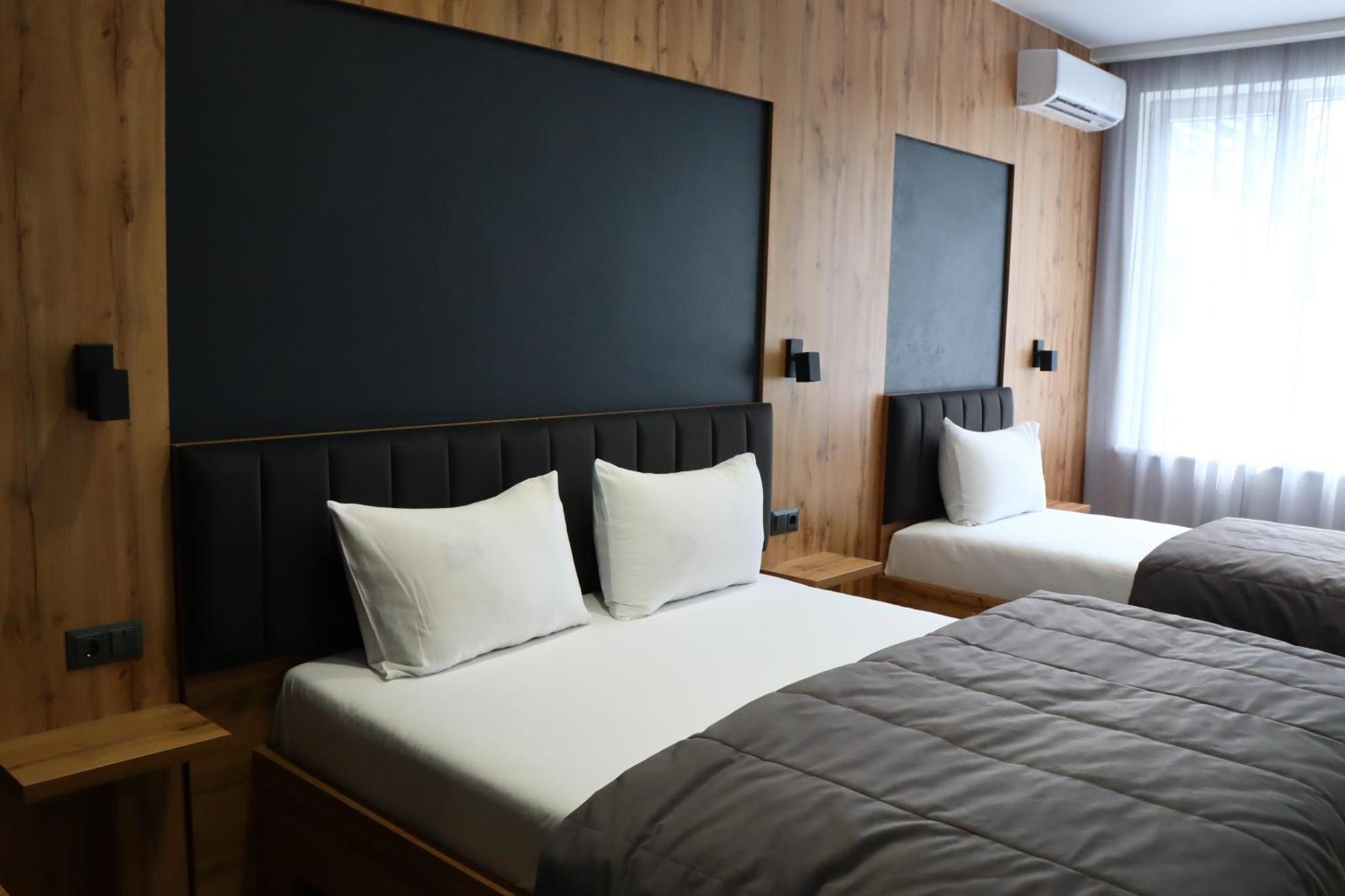 Sobkoff Hotel Khmelʼnytsʼkyy Eksteriør billede